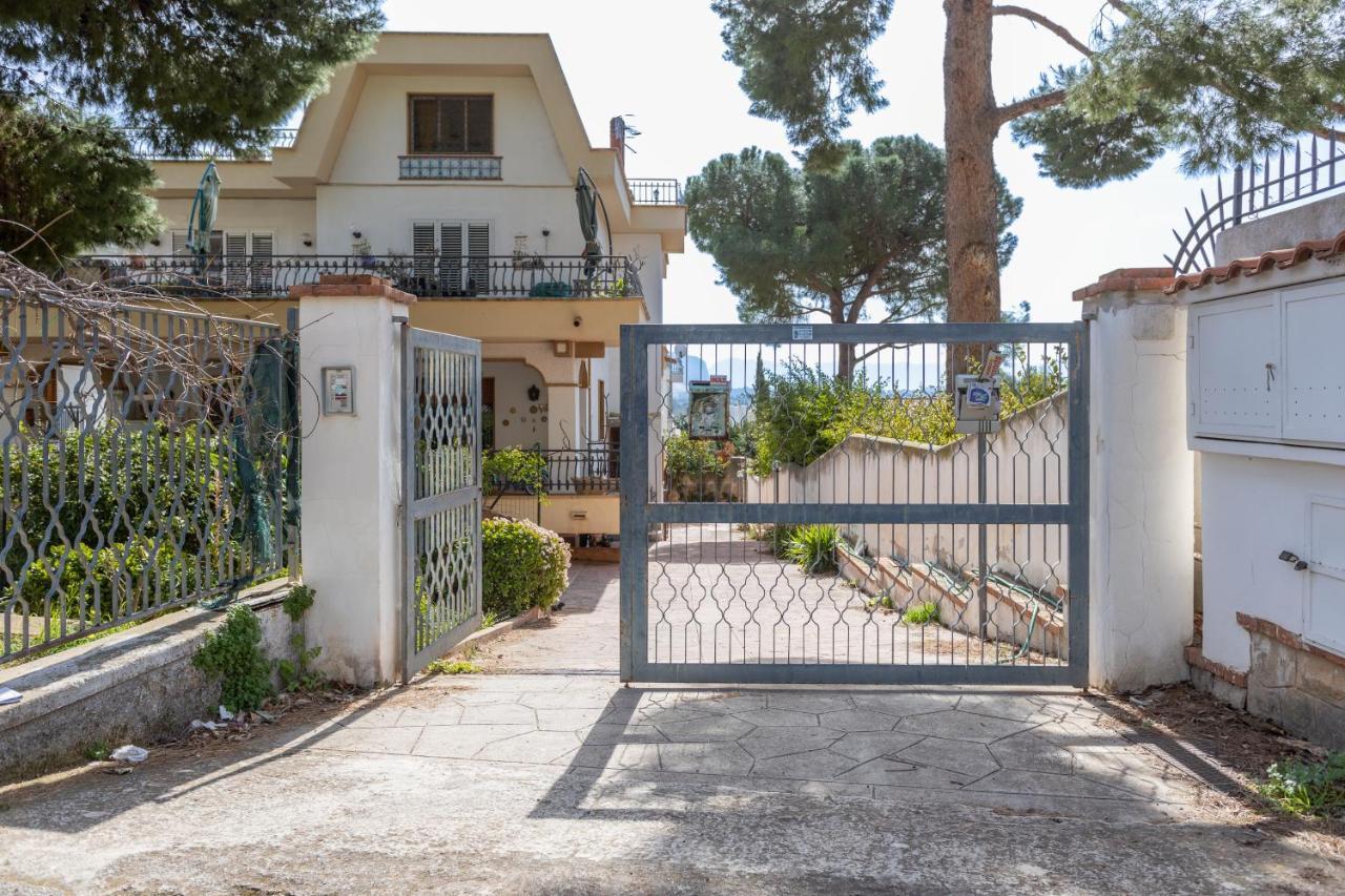 Casa In Villa A Mondello-700M Dal Mare Palermo Bagian luar foto